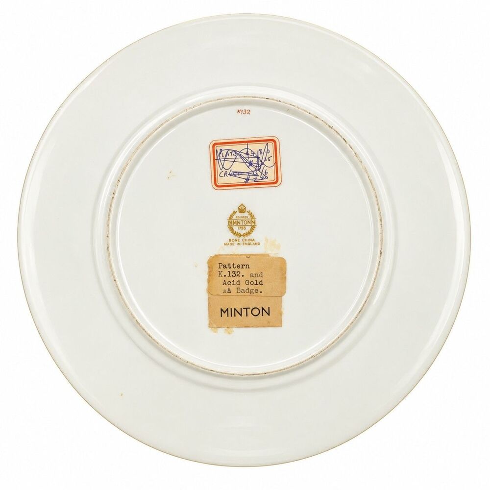 Minton K132 Acid Gold Lion Crest Bone China Dinner Plate England 10.25" - Picture 2 of 9